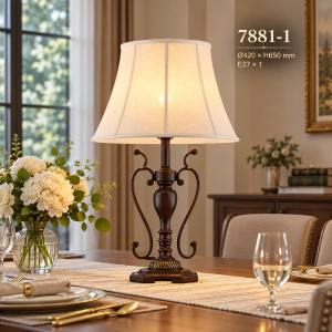 Lampu Meja 7881-1